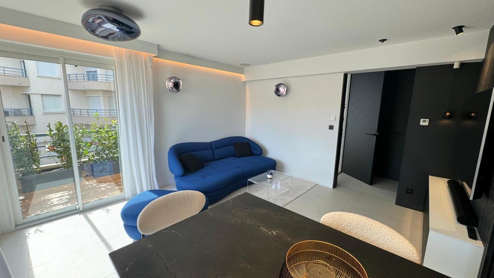Appartement Luxueux Plein Centre De Cavalaire A 2Mn De La Plage Exterior foto